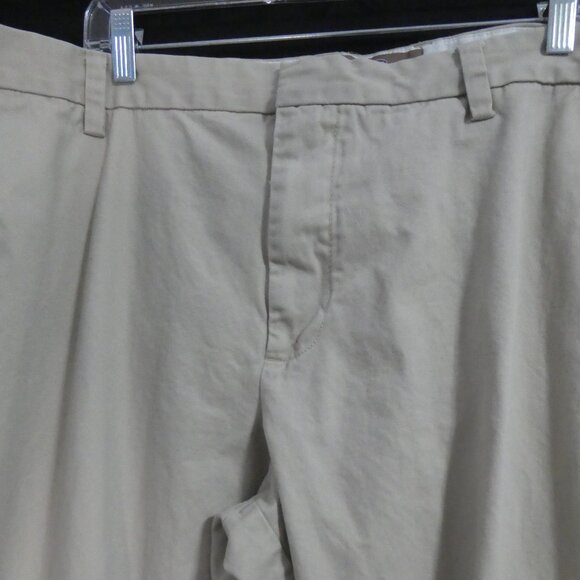 OLD NAVY - The Classic Khaki - Slim Fit | 42 x 32 | Beige Casual Slim Fit Pants - Picture 4 of 16
